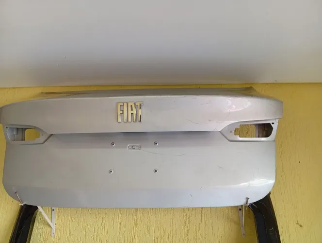 Tampa Fiat cronos