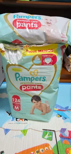 Pacote fraldas premium care M pampers