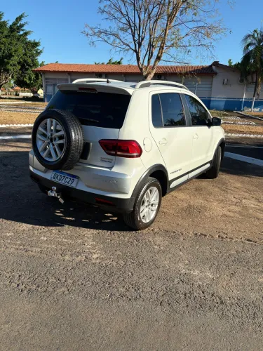 Volkswagen Crossfox I Motion 1.6 T. Flex 16V 5P 2015