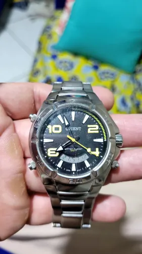 Relógios Orient e technos cada um custa 340 funcionando perfeitamente marca aí de uso