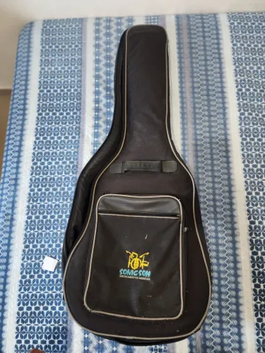 vendo capa de violão ou troco por relógio ou por outra coisa.