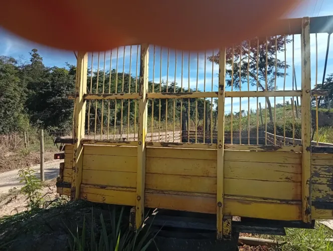 Carroceria a venda