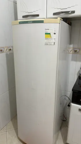 VENDE-SE GELADEIRA