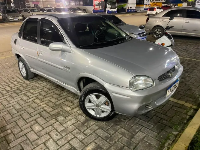Chevrolet Corsa GLS 1.6 MPFI 5P 2001