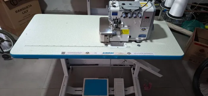 Vendo máquina de costura overlok