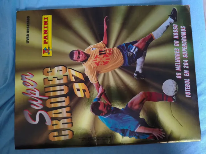 álbum Super Craques 97 completo com todas as 204 figurinhas