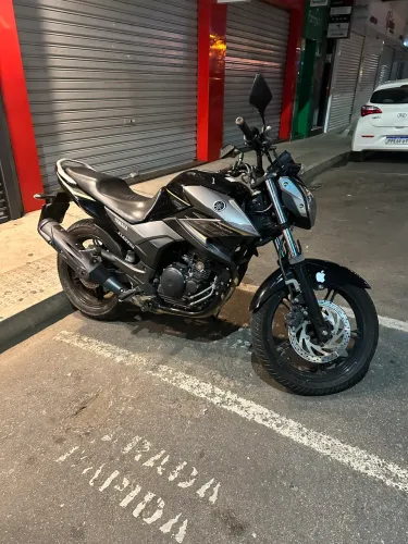 Vendo Fazer 250 2017