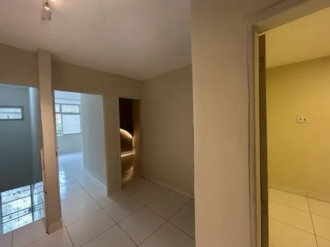 PONTO COMERCIAL COM 3 SALAS EM PRIMEIRO ANDAR NA JATIÚCA!! 2.200,00