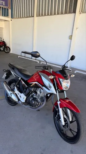 Honda CG Titan 160 com apenas 11.200 km rodados