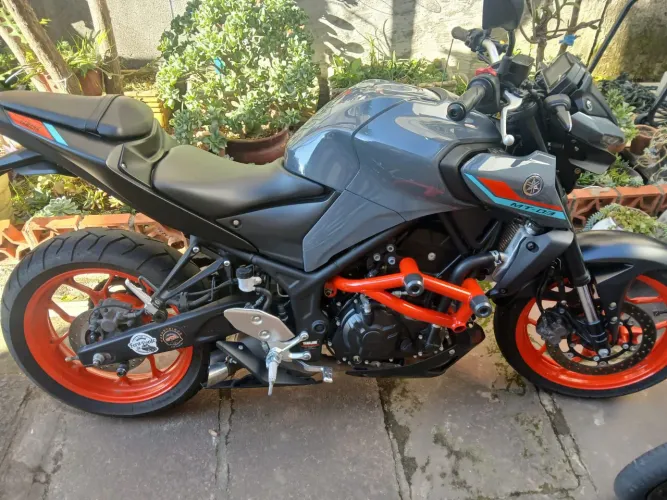 Yamaha mt-03