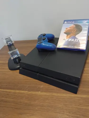 Ps4 Completo + 1 controle original + suporte de carregamento + fifa 22 