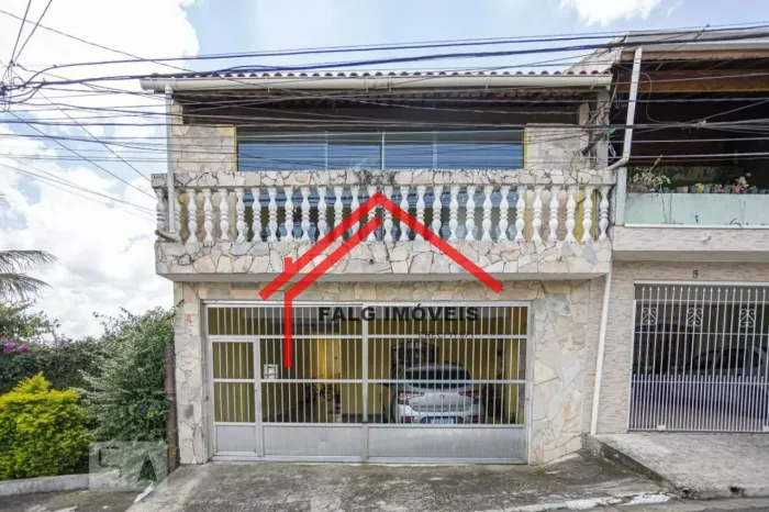 Casa à venda em Quitaúna, Osasco-SP: 4 quartos, 1 sala, 2 banheiros, 2 vagas de garagem, 2