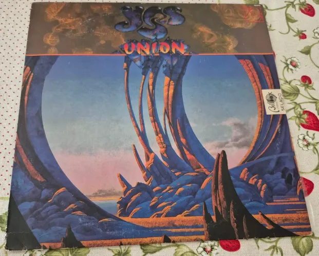 Arista Union Yes