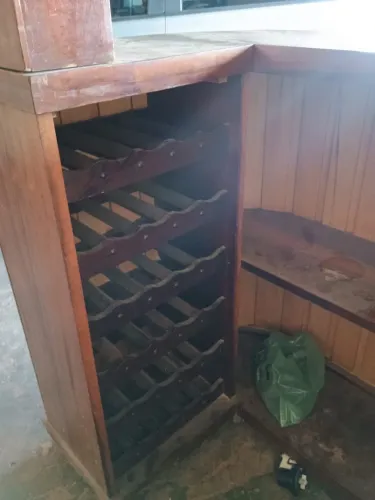 BAR ADEGA PRA IR LOGO