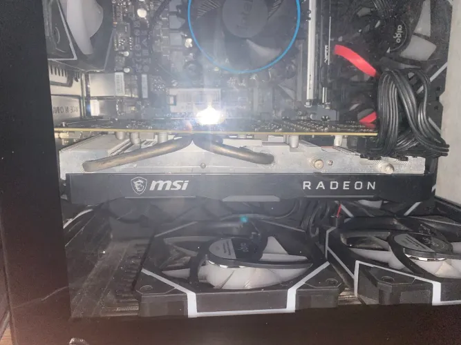 RX 5700 8GB GDDR6 - Desempenho de RTX 3060 - Oportunidade!