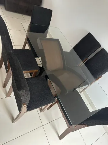 Mesa de Jantar (Sem Cadeiras)