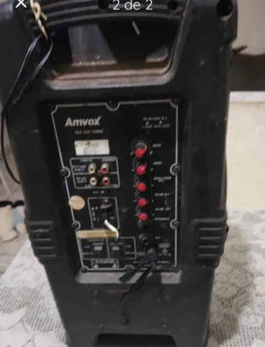 Caixa de som amplificada 