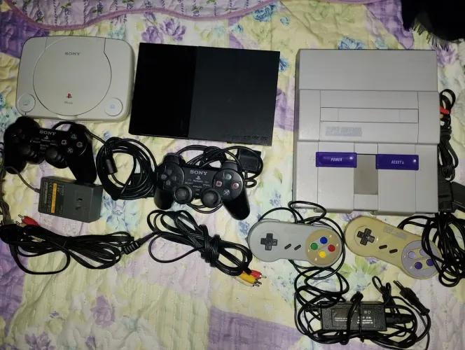 Playstation 1,2 e super nintendo.