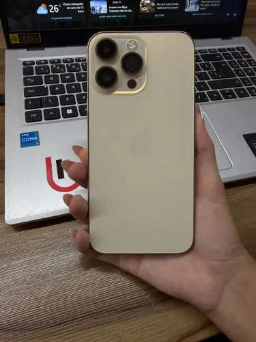 ? iPhone 14 Pro Max 128GB - Dourado Aparelho com 1 ano de uso
