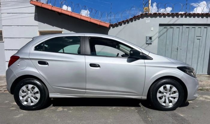 Imagem de Chevrolet Onix JOY Hatch 1.0 8V Flex Mec. 4P 2019