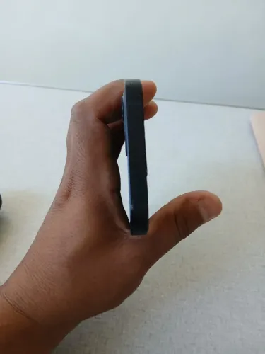 Celular iPhone 12