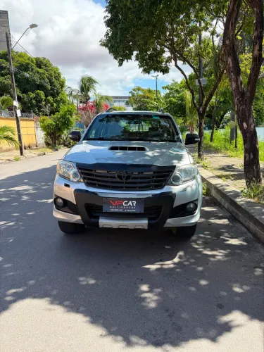 Toyota Hilux SW4 SRV D4-d 4X4 3.0 TDI Dies. AUT 2013