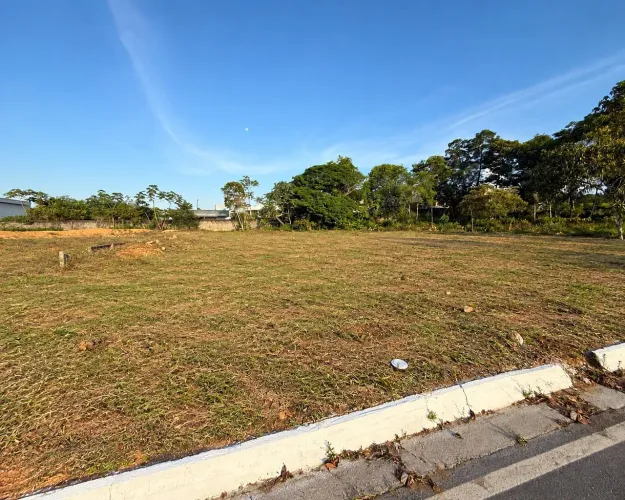 TERRENO com 801,68m² no Condomínio Marina Rio Belo - Ponta Negra