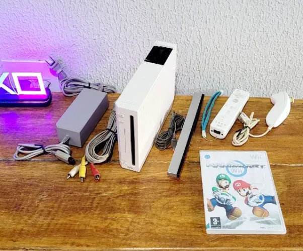 Nintendo Wii Completo em Ótimo Estado D.e.s.b.l.o.q.u.e.a.d.o