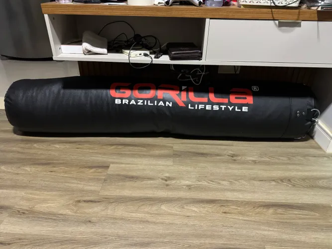 Vendo Saco de pancada profissional Gorilla 1.6m Cheio