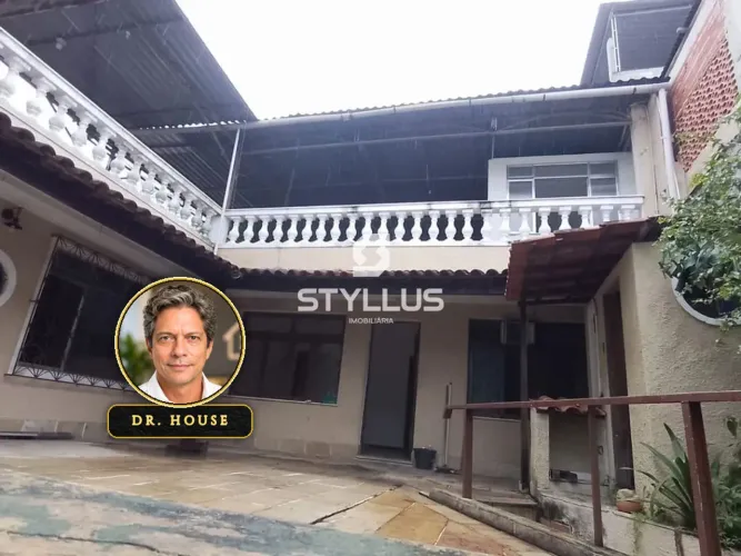 Duas Casas Independentes com Amplo Espaço e Terraço em Encantado! M34Y