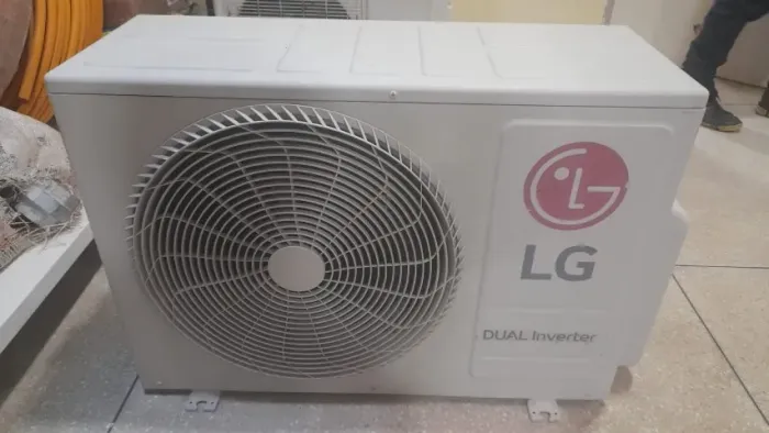 Ar Condicionado LG Dual Inverter Voice 18.000 BTUs - Gela Muito e Economiza até 70% ?