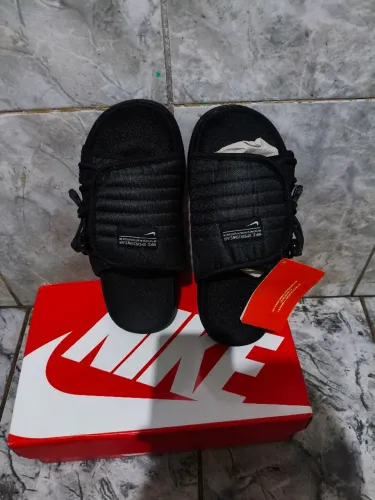Chinelo Nike asuna nunca usado N° 39