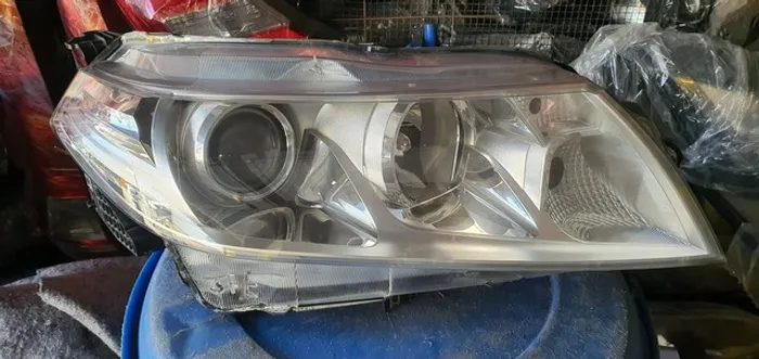 Farol do Suzuki vitara