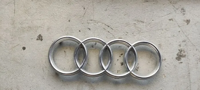 Símbolo grande Audi TT 2016 2017 2018 2019