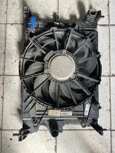 Eletroventilador / Radiador Uno 1.0 3 cilindros 