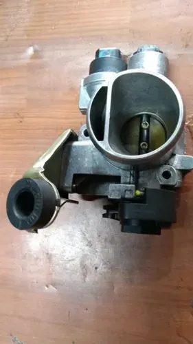 Corpo de borboleta Fiat 1.0 gasolina.