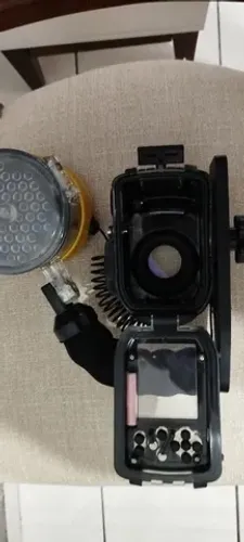 Case para foto sub aquática, com Flash e braço suporte