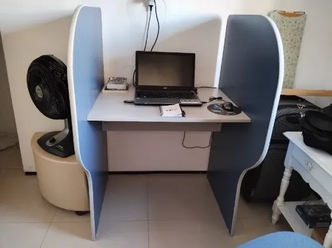 Estação de Trabalho Muito Conservada!