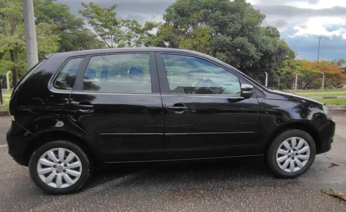 Volkswagen Polo 1.6 Mi/s.ouro 1.6 MI Tot.flex 8V 5P 2014