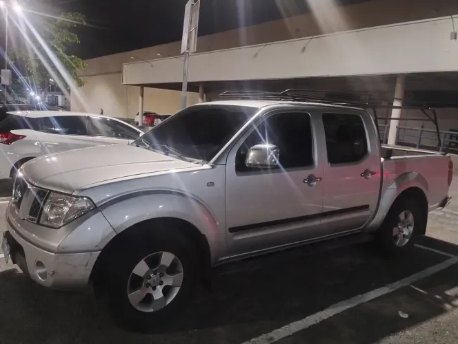 Nissan Frontier SEL CD 4X4 2.5 TB Diesel Aut. 2008