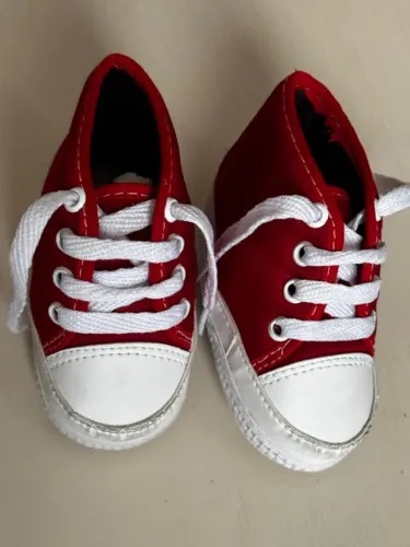 tenis para bebe vermelho tamanho G 