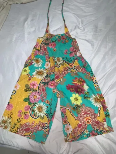 Macacão estampado floral