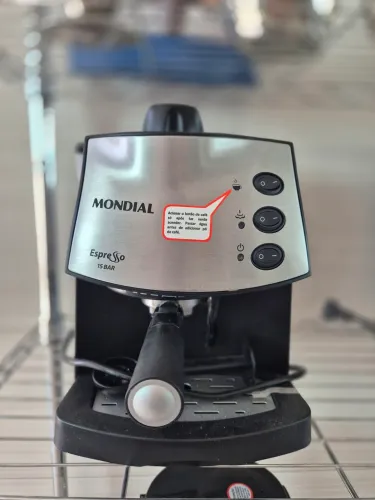 Cafeteira Elétrica Mondial Expresso C-08 Preto