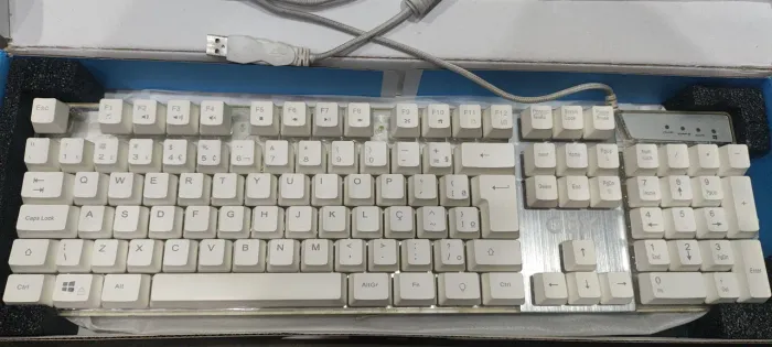 Teclado de membrana OEX Gamer- RGB
