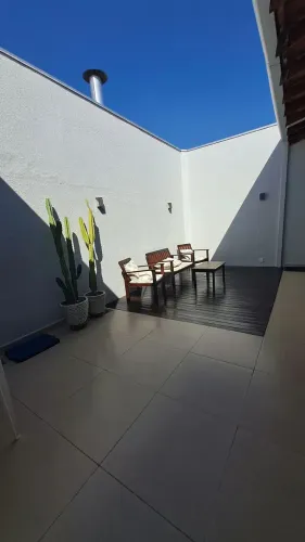 Casa no condomínio rio claro