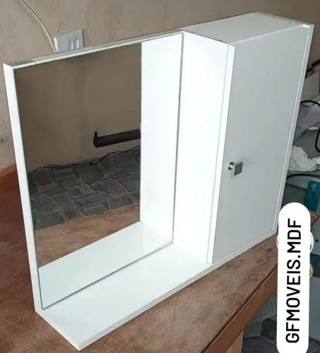 Armário de Banheiro com Espelho
