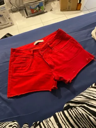 Short Jeans Vermelho Feminino