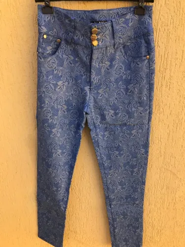 Calça Azul Com Flores Cintura Alta 3rd (Usado)