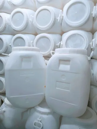 Bombonas brancas de 50 litros 