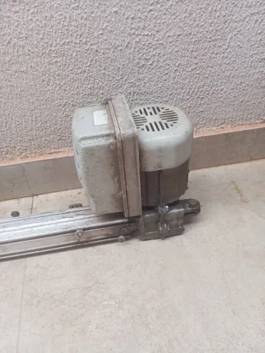 Motor Peccinin basculante retirada de peças 